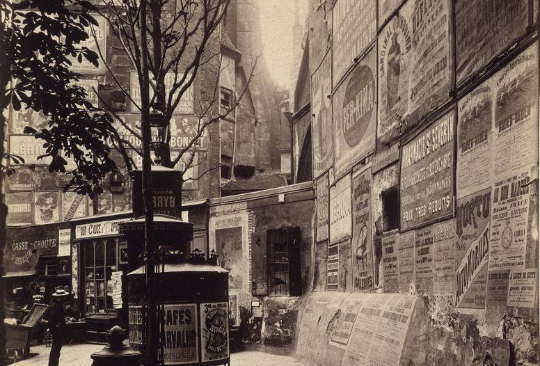 Rue Saint-Jacques, à l'angle de la rue Saint-Séverin - Eugène Atget 