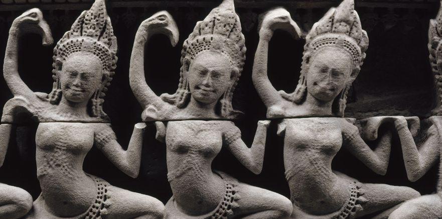 Apsaras, danseuses célestes -Temple du Bayon, Cambodge